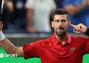 Shanghai Masters: Novak Djokovic muestra 'agallas' para llegar a los últimos 16