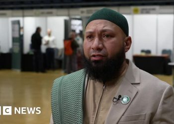 El vicepresidente de Green, Mothin Ali, defiende los comentarios sobre el rabino de Leeds