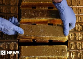 Gold aumenta el récord más allá de $ 4,000 por onza a medida que la incertidumbre se repite