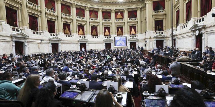 A Espert Le Espera una tormenta política en Diputados | El Gobierno Atraviesa Su Peor Momento A 22 Días de Las Elecciones