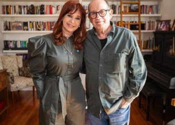 Cristina Kirchner se reunió con Silvio Rodríguez y lanzó una indirecta para Javier Milei | «Un acto de desagravio a la música»