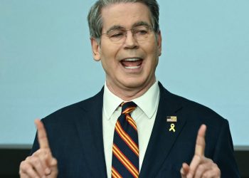 La embajada china salió a responderle a Bessent | «Mentalidad arraigada en los tiempos de la Guerra Fría»