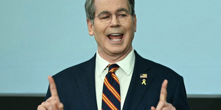 La embajada china salió a responderle a Bessent | «Mentalidad arraigada en los tiempos de la Guerra Fría»