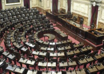 Cerrado hasta el día después de las elecciones | Cese a la ofensiva opositora a una semana de las legislativas