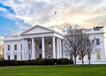 Los directores ejecutivos de las aerolíneas asistirán a la reunión en la Casa Blanca sobre el cierre