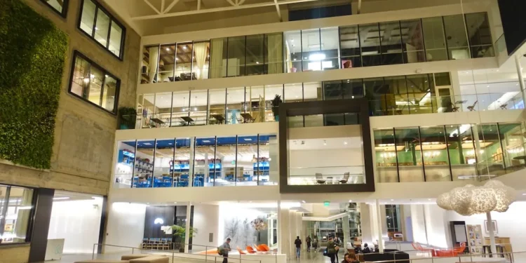 Cambios de perfil para los administradores de propiedades, lo que dijo Chesky – Scoop