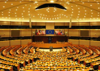 Apple gastó 8 millones de dólares cabildeando ante la UE el año pasado y celebró 76 reuniones