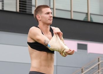 Mastantuono vuelve a España por una sobrecarga