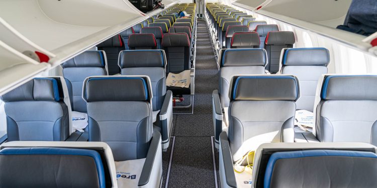 El nuevo programa de recompensas de Breeze Airways con ventajas de estatus élite