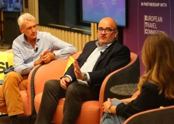 Las frustraciones y las ambiciones ferroviarias de JetBlue en Europa