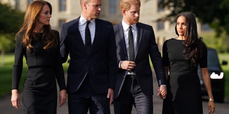 Harry Arrastra al Príncipe William Ya Kate Middleton en Su Batalla Judicial