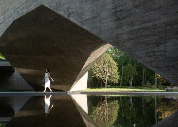 ZAO esculpe el museo de arte xiaofeng como un grupo de galerías flotantes