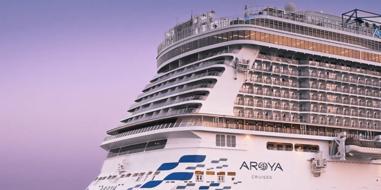 Este crucero islámico de dos semanas hace escala en lugares sagrados de Asia y Medio Oriente