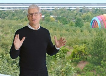 Durante su visita, Tim Cook promete nuevas inversiones en China