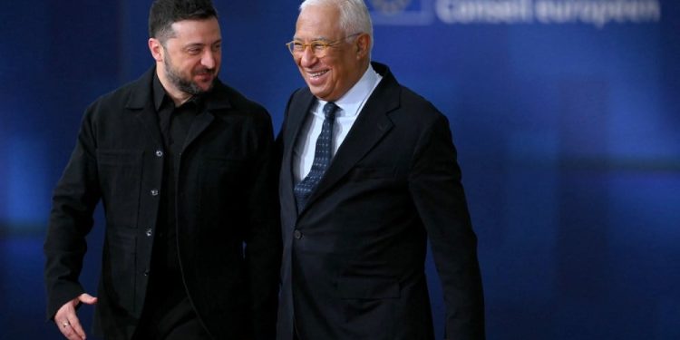 UE y EE.UU. sancionan industrias rusas clave