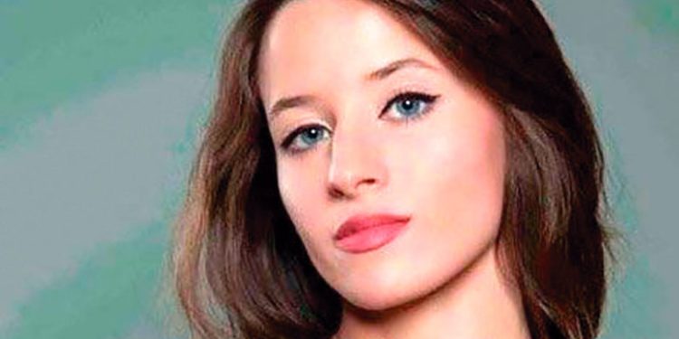 Teatro para Leer de Eva Mir: «Un cuserpo se Desplaza»