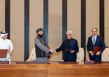 Afganistán y Pakistán acuerdan un alto el fuego inmediato tras las conversaciones en Doha | Noticias de conflicto