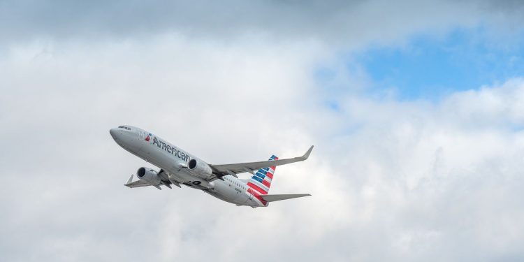 Esta tarjeta de crédito de American Airlines es ideal para viajeros ocasionales que desean beneficios premium