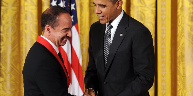 Trump dispara a la mayoría del Consejo Federal de Humanidades