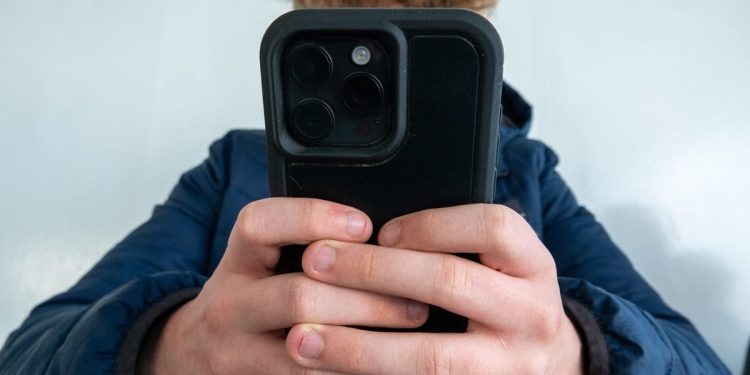 Las tres fallas que surgen en la prohibición de las redes sociales para niños – POLITICO