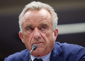 Las vacunas infantiles son seguras por un poco más de tiempo mientras los CDC cancelan una reunión de asesoramiento