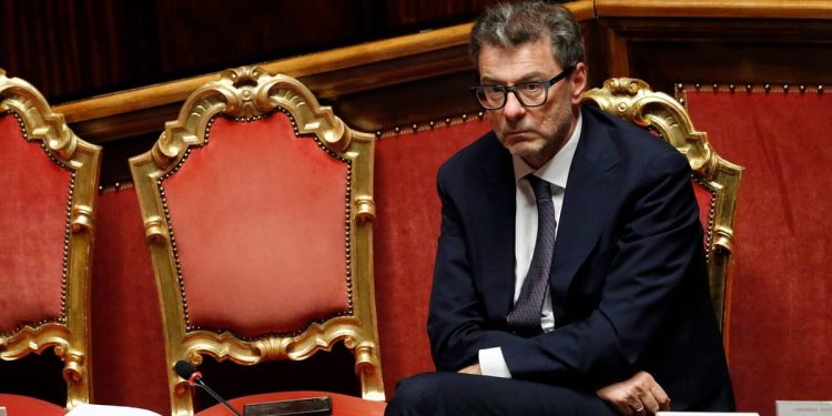 Italia busca más de 4 mil millones de euros de los bancos a medida que se aprueba el proyecto de presupuesto – POLITICO