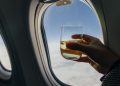 ¿Puede la cerveza gratis lograr que los estadounidenses vuelen en esta aerolínea canadiense?