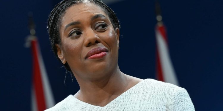 Los líderes de Gran Bretaña sacaron sus megáfonos. Nadie está escuchando. – Político