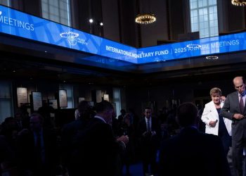 Las señales de advertencia de inestabilidad financiera sacuden a los responsables políticos antes de la juerga del FMI – POLITICO