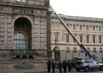 Robo del Louvre: cómo los ladrones llevaron a cabo el robo de joyas 'invaluables'