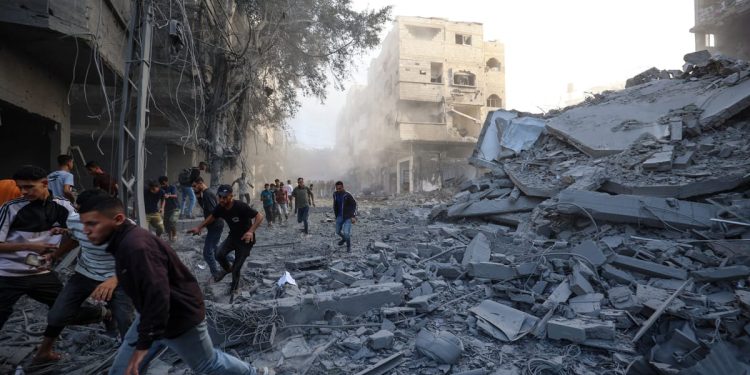 Alto el fuego en Gaza bajo tensión mientras Israel bombardea Rafah e impide la entrega de ayuda – POLITICO