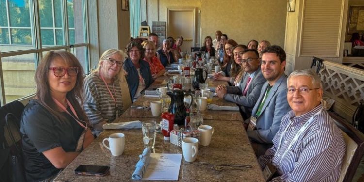 Ottawa y La Haya destacan la colaboración del Congreso Mundial de Estadística ISI en el desayuno de compradores de IMEX