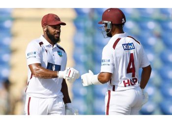 Campbell y Hope lideran la lucha de los Windies contra India después de que se les pidiera que siguieran adelante