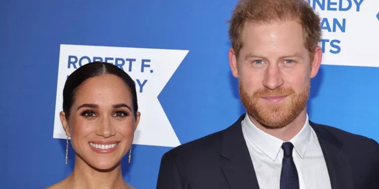 El príncipe Harry está 'extremadamente enojado' con Meghan Markle tras video grabado en el lugar donde murió Diana
