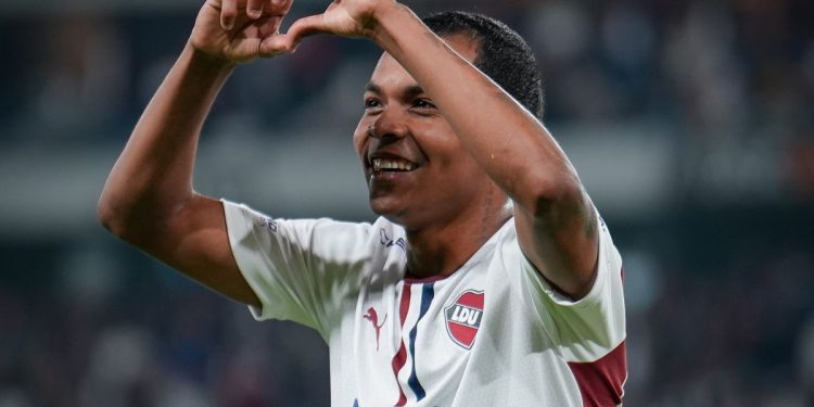 Liga de Quito goleó y dominó a Barcelona SC en el Rodrigo Paz Delgado