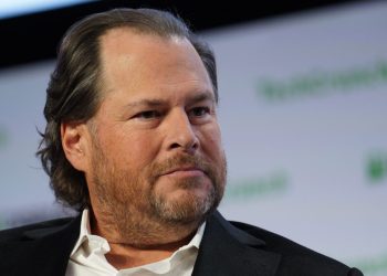 El CEO de Salesforce dice que la Guardia Nacional debería patrullar San Francisco, sorprendiendo a su propio equipo de relaciones públicas