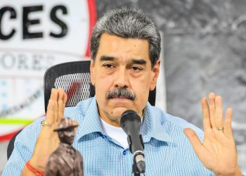 Nicolás Maduro pide crear aplicación para que la gente reporte «todo lo que ve, todo lo que oye»