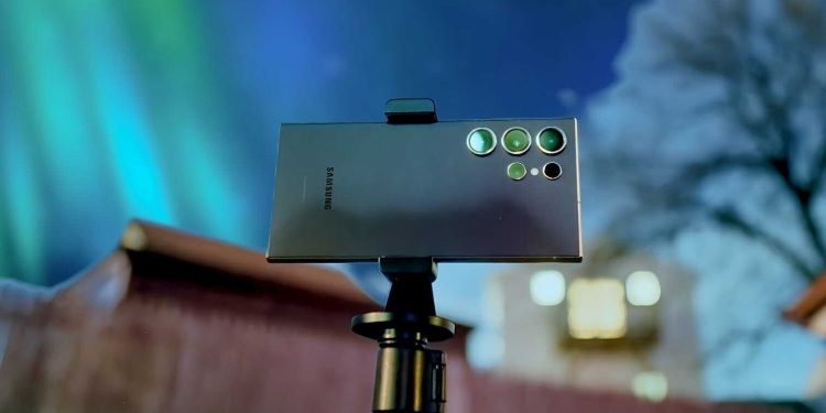 Esta noche podría ser tu oportunidad de capturar la aurora boreal: aquí te explicamos cómo fotografiarlas con tu teléfono