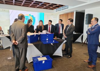 ¿Por qué las condiciones desincentivaron a transportistas de electricidad en licitación PET 3?