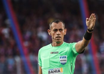 Arbitraje: Actuación de Juan Gabriel, todo un clásico – Fútbol