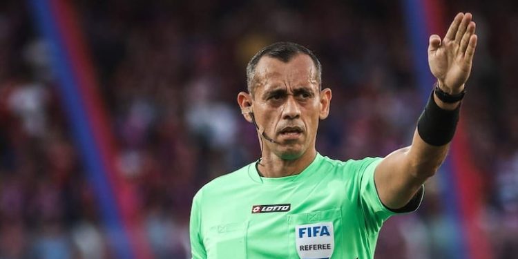 Arbitraje: Actuación de Juan Gabriel, todo un clásico – Fútbol