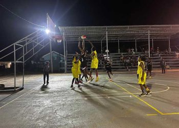 Brusches Basketball Classic: Royals y Jets, a semifinales