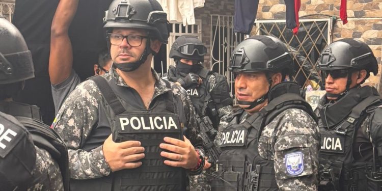 John Reimberg anuncia operativo para abrir vías de Imbabura