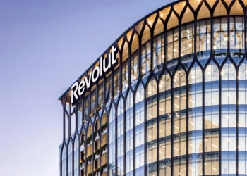 La empresa de tecnología financiera Revolut adquiere una startup de agencia de viajes con inteligencia artificial
