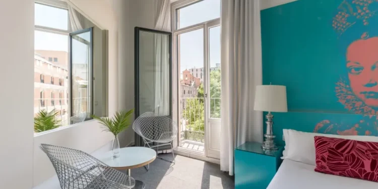 Airbnb aumenta su negocio del hotel con aperturas de trabajo global