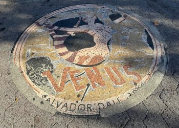 NYC elimina los mosaicos de World's Fairs, una porción de la historia del arte de Queens