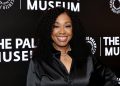 Shonda Rhimes habla sobre sus problemas de salud pasados ​​y cómo pensó que ya estaría muerta