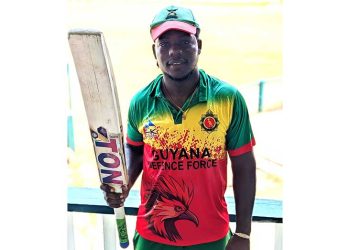 Dave's West Indian Imports, de primera división de 50 años, Ceaser y Mickle alcanzaron los 50 para impulsar a GDF a la victoria