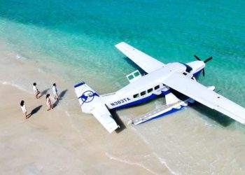 Un piloto de combate de Top Gun fundó Tropic Ocean Airways y renuncia después de 16 años