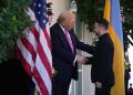 Trump y Zelensky discuten posible venta de Tomahawk a Ucrania